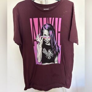 Shirt. Small. Burgundy